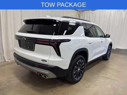 Used 2026 Chevrolet Traverse LT w/ Sun and Wheel Package AWD/4WD image 5