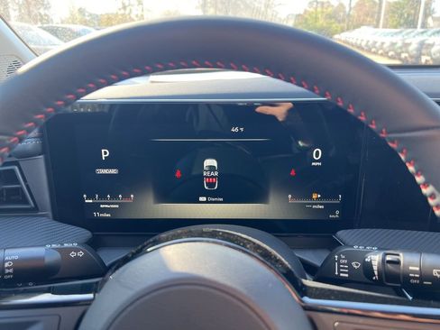 New 2025 Nissan Kicks SR w/ Illumination Package image 15