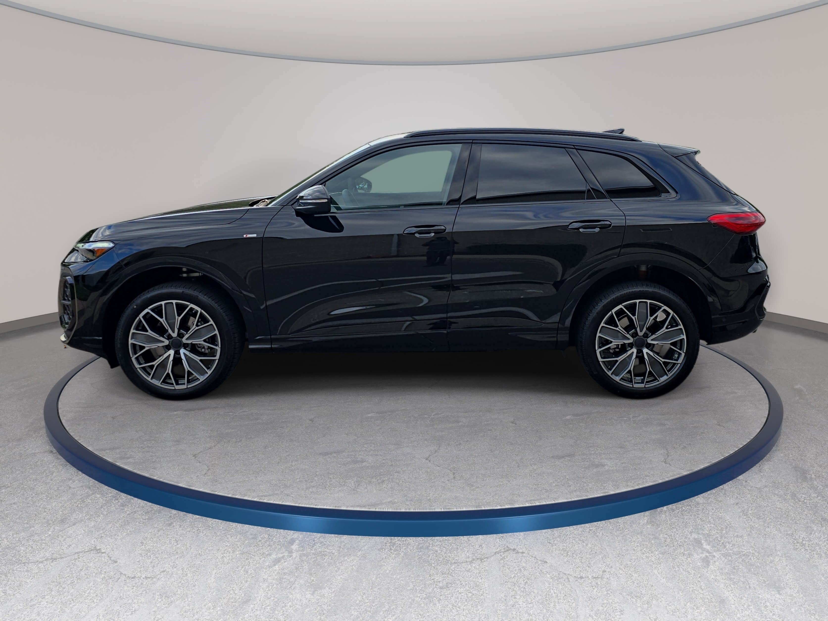 New 2026 Audi Q5 Premium Plus AWD/4WD image 8