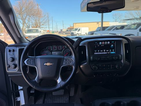 Used 2018 Chevrolet Silverado 2500 LT w/ Z71 Package, Off-Road image 30