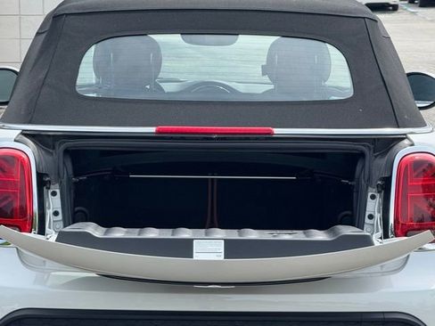 Certified 2024 MINI Cooper S w/ Signature Upholstery Package FWD image 31