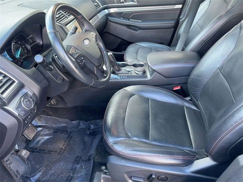 Used 2019 Ford Explorer Sport image 12