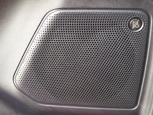 Certified 2023 Ford Escape Platinum w/ Premium Technology Package image 33