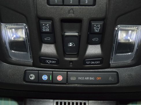 Used 2024 Chevrolet Silverado 1500 High Country w/ High Country Premium Package AWD/4WD image 51