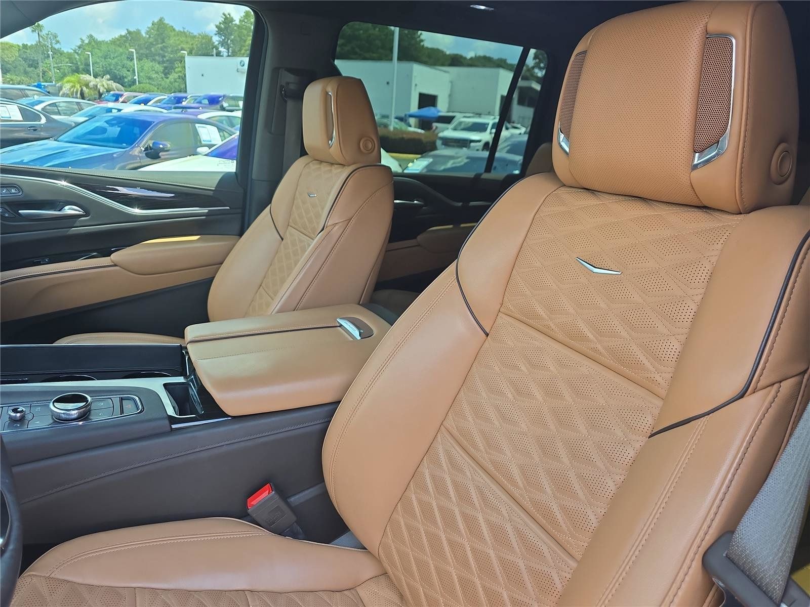 Used 2024 Cadillac Escalade ESV Sport w/ LPO, ONYX Package AWD/4WD image 16