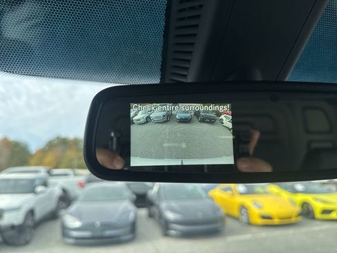 Used 2025 Mercedes-Benz Sprinter 2500 image 16