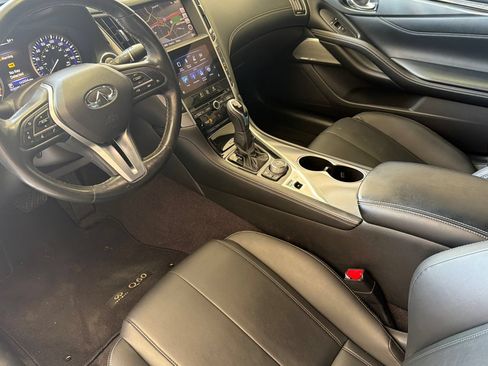 Used 2019 INFINITI Q60 3.0t Luxe w/ Essential Package RWD image 10