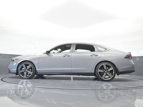 Used 2024 Honda Accord Sport image 60