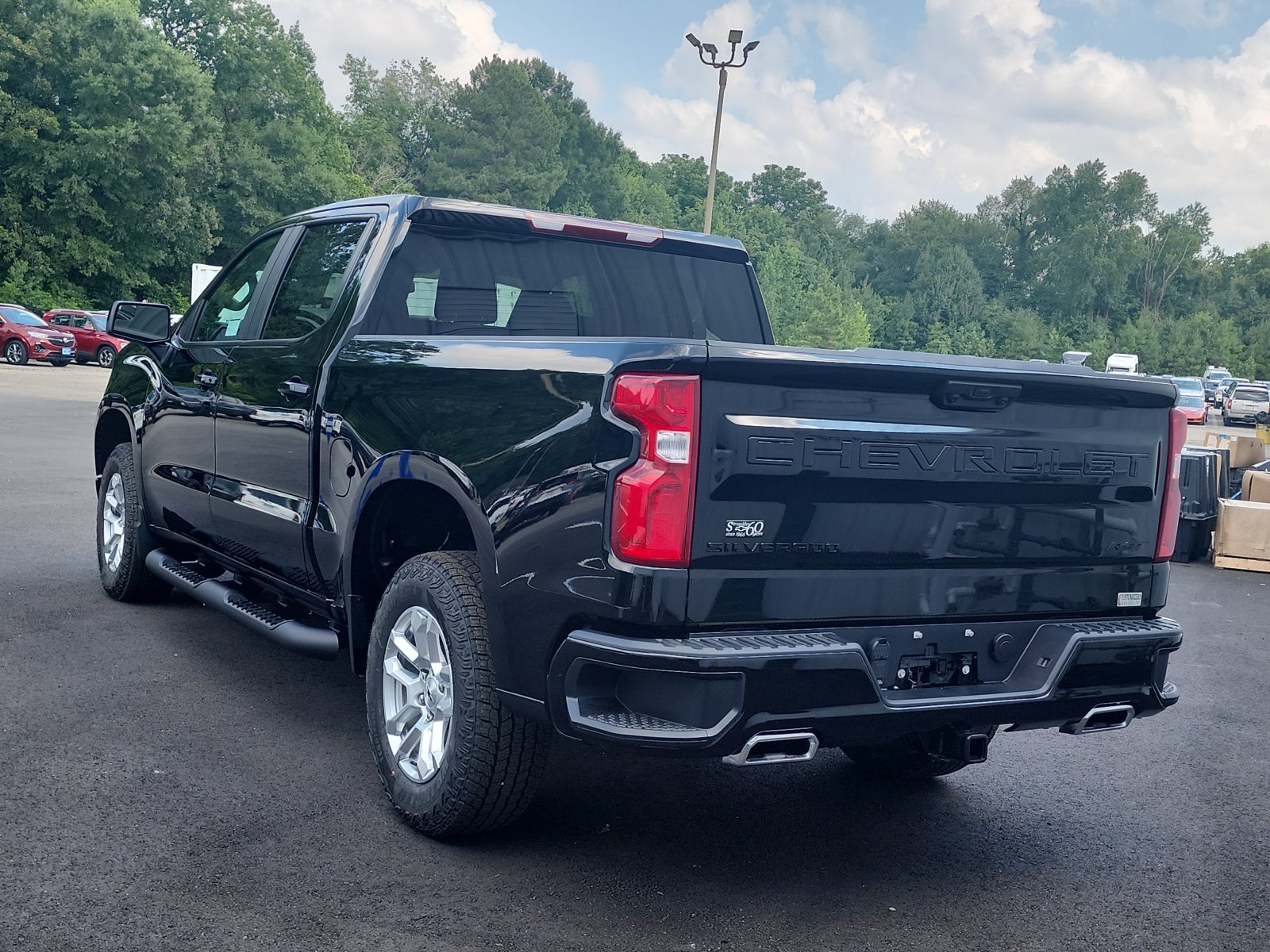 New 2026 Chevrolet Silverado 1500 RST w/ Z71 Off-Road Package AWD/4WD image 3