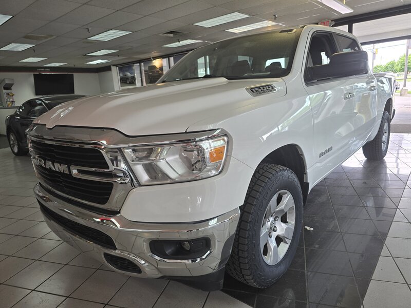 Used 2020 RAM 1500 Big Horn AWD/4WD image 1
