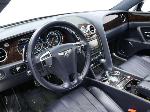 Used 2016 Bentley Flying Spur V8 AWD/4WD image 2