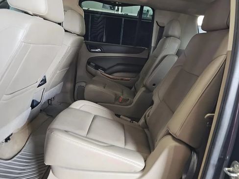 Used 2019 Chevrolet Suburban Premier AWD/4WD image 6