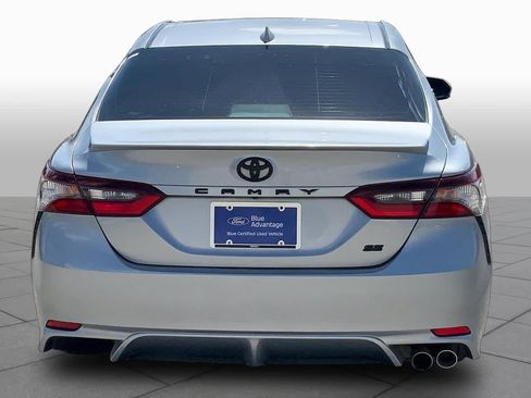 Used 2023 Toyota Camry SE FWD image 5