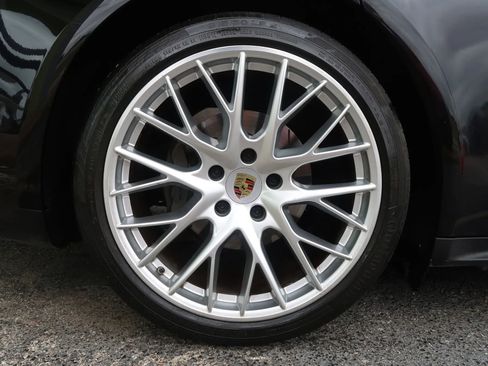 Used 2018 Porsche Panamera 4S image 58