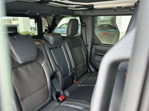 New 2025 Ford Bronco Raptor image 34