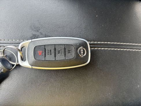 Used 2025 Nissan Sentra SV FWD image 21