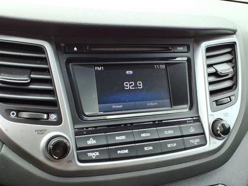 Used 2017 Hyundai Tucson SE w/ Cargo Package FWD image 14
