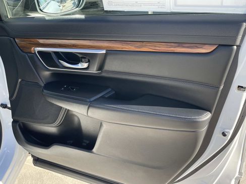 Used 2019 Honda CR-V Touring image 23
