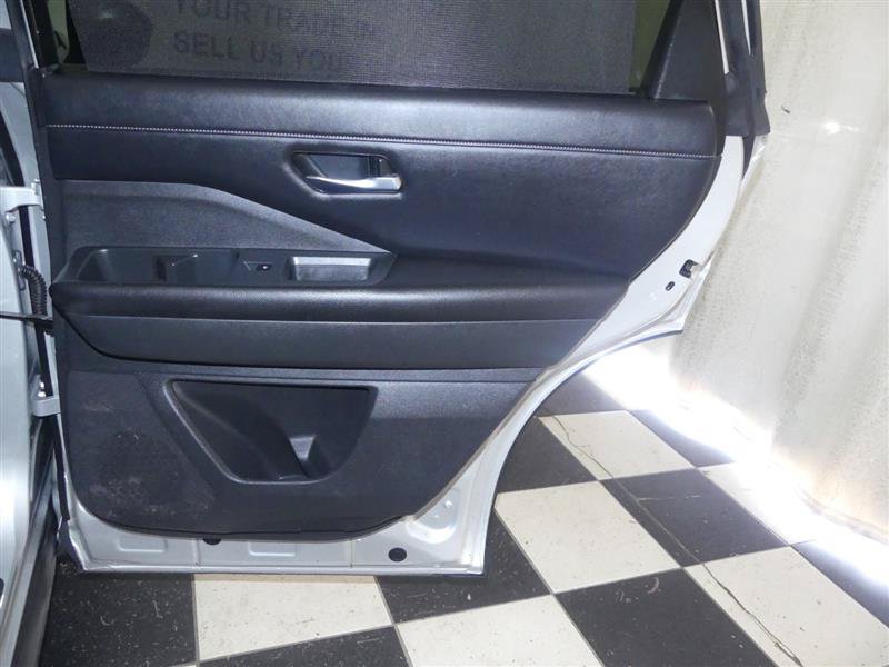 Used 2023 Nissan Pathfinder SL w/ SL Premium Package AWD/4WD image 32
