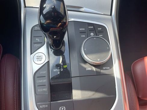 Used 2022 BMW 330i Sedan w/ Premium Package 2 image 18