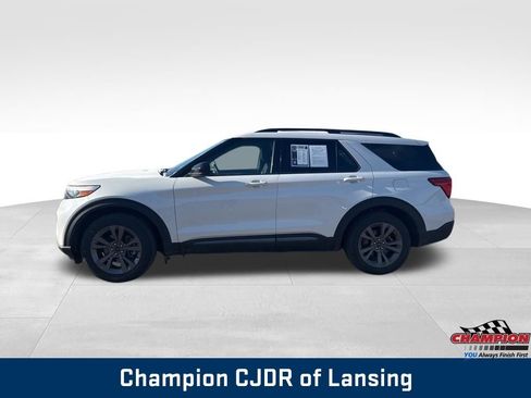 Used 2023 Ford Explorer XLT w/ Equipment Group 202A image 2