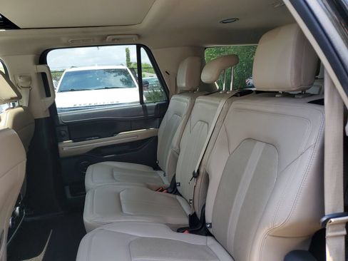 Used 2022 Ford Expedition Max Limited RWD image 13