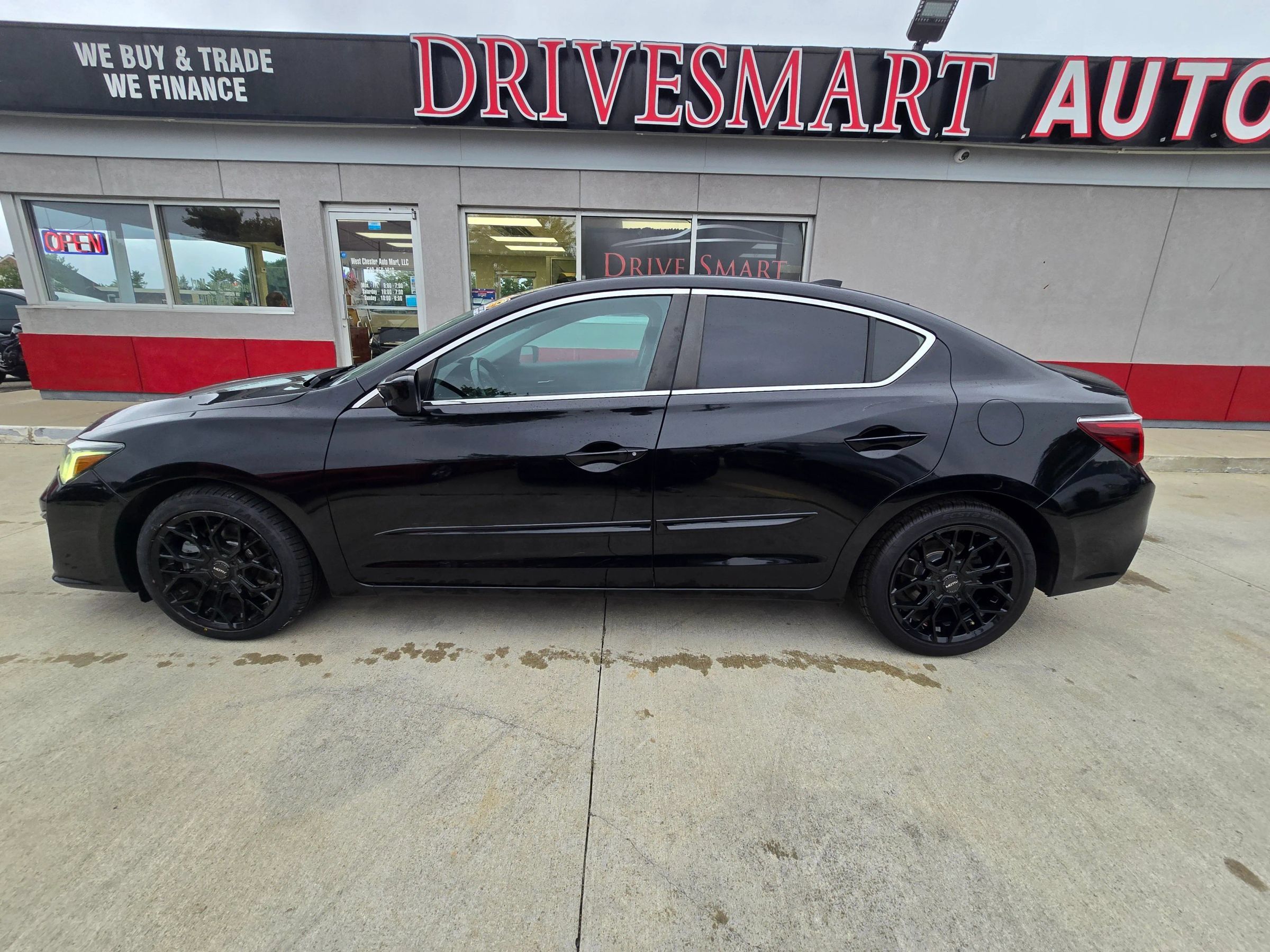 Used 2019 Acura ILX FWD image 2