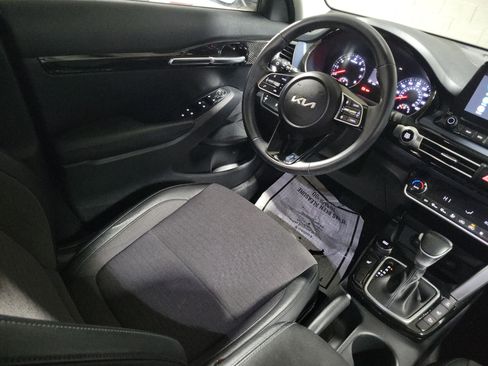 Used 2022 Kia Seltos S image 17