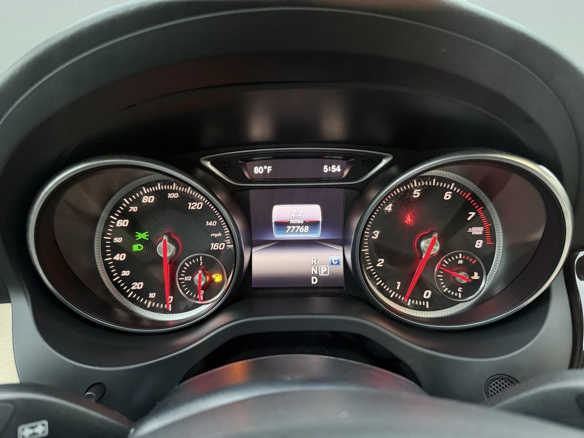 Used 2018 Mercedes-Benz CLA 250 4MATIC image 17