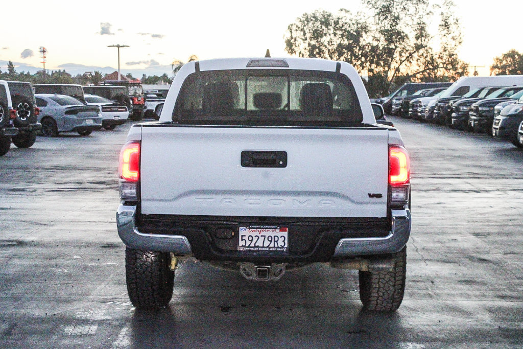 Used 2023 Toyota Tacoma TRD Off-Road w/ Black Out Package (TMS) AWD/4WD image 8