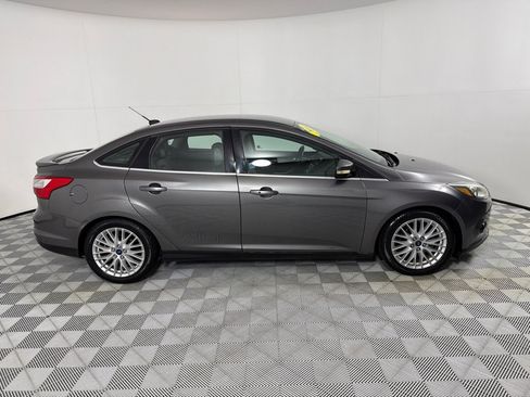 Used 2014 Ford Focus Titanium FWD image 4