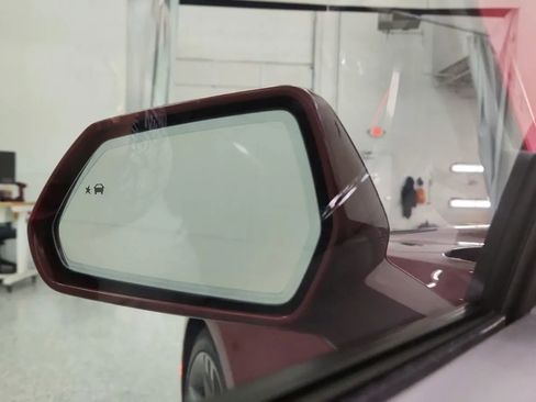 Used 2017 Chevrolet Camaro SS image 37