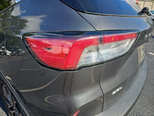 Used 2020 Ford Escape SEL FWD image 29