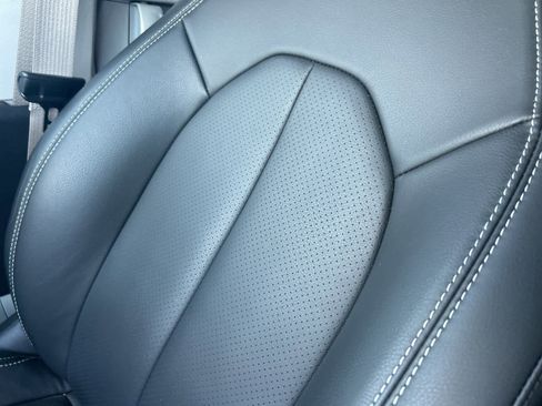 Used 2022 Chrysler Pacifica Touring-L image 45