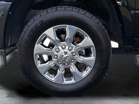 Used 2022 RAM 2500 Limited w/ Body Color Bumper Group AWD/4WD image 28