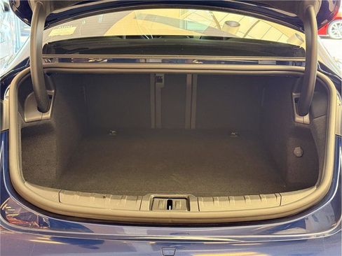 Used 2022 Porsche Taycan image 19