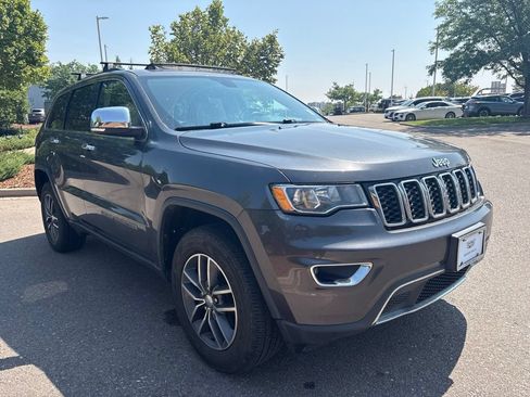 Used 2017 Jeep Grand Cherokee Limited AWD/4WD image 7