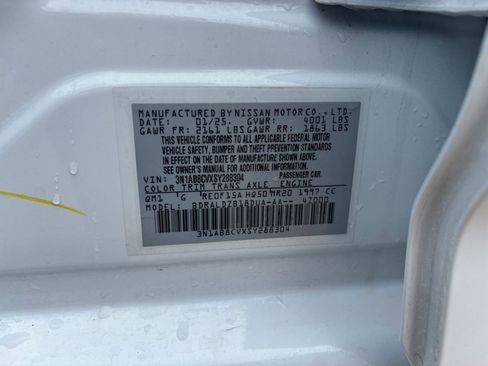 Used 2025 Nissan Sentra SV image 27