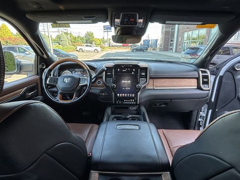 Used 2020 RAM 3500 Limited image 31