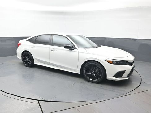 Used 2023 Honda Civic Sport image 10