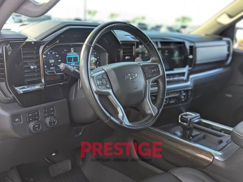 Used 2023 Chevrolet Silverado 1500 LT Trail Boss w/ LT Trail Boss Premium Package image 17