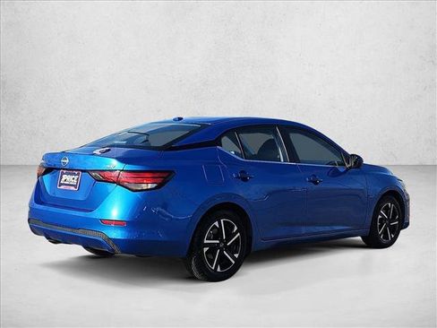 Used 2024 Nissan Sentra SV FWD image 5