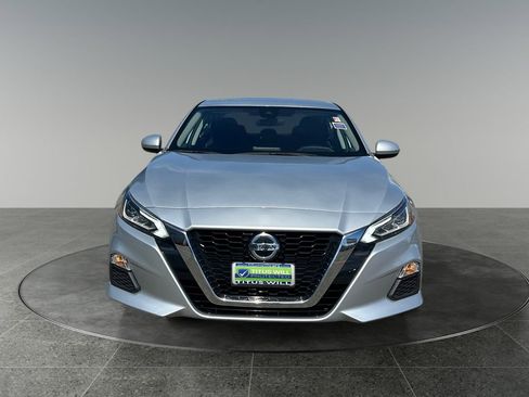 Used 2022 Nissan Altima 2.5 SV FWD image 3