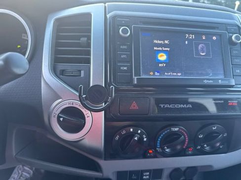 Used 2015 Toyota Tacoma 4x4 Double Cab w/ TRD Off-Road Package image 13