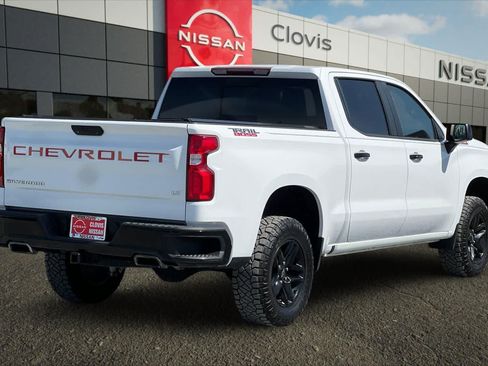 Used 2020 Chevrolet Silverado 1500 LT Trail Boss AWD/4WD image 3