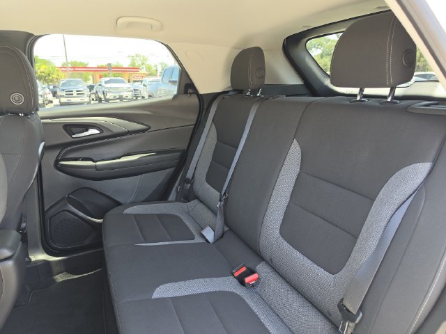 Used 2023 Chevrolet TrailBlazer LT w/ Convenience Package FWD image 20