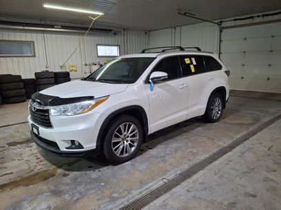 Used 2016 Toyota Highlander XLE