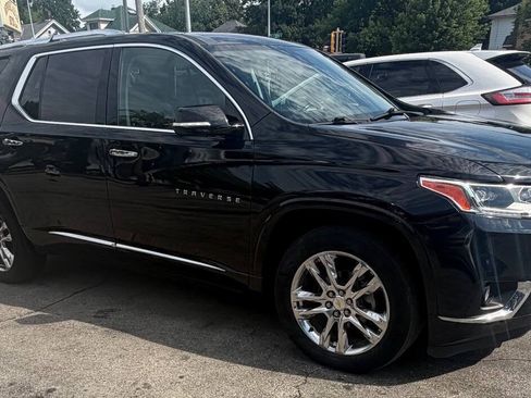 Used 2019 Chevrolet Traverse High Country w/ LPO, Floor Liner Package AWD/4WD image 8