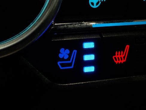 Used 2018 Ford Expedition Limited image 35