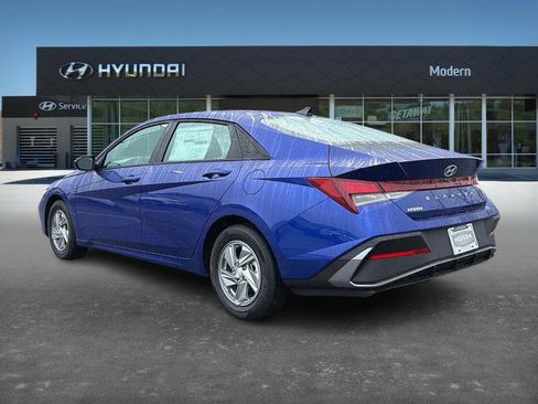 New 2026 Hyundai Elantra SE w/ Cargo Package image 4